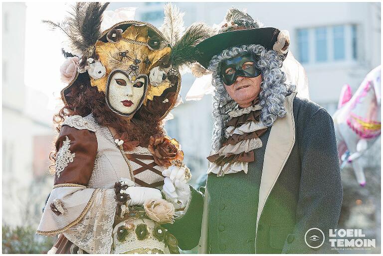 couple au Carnaval vénitien d’Annecy